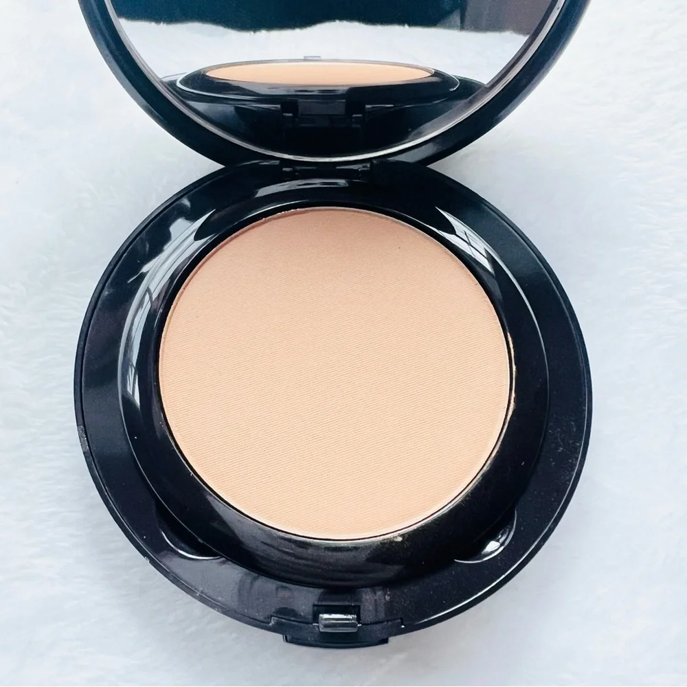 Laura Mercier Smooth Finish Foundation Powder SPF 20, 0.3 oz- 5W1 - 14 - NIB